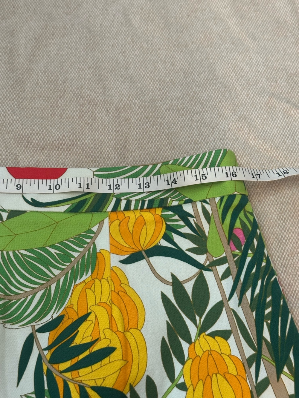 Trina Turk White Tropical Coccoloba Printed High-Waist Shorts Sz 8 38939 - Picture 12 of 15